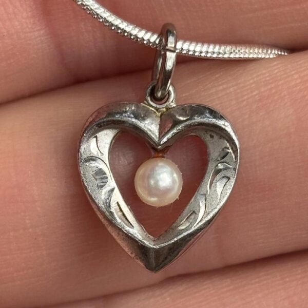 Vintage Sterling Silver and Cultured Pearl Heart Pendant Necklace with Silver 925 22inch Snake Chain